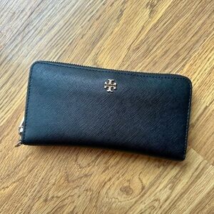 Tory Burch Black Saffiano Leather Wristlet Wallet